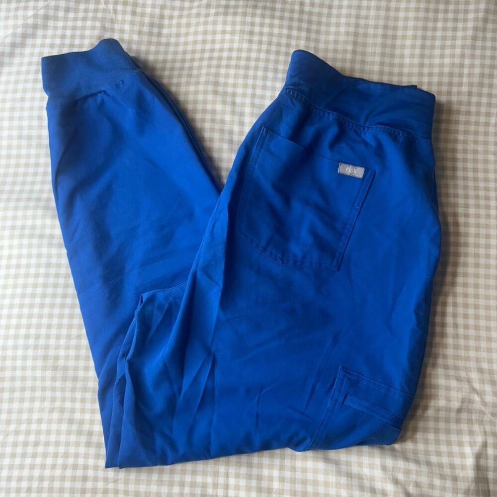 Figs Zamora Jogger Scrub Pants in Capri Blue